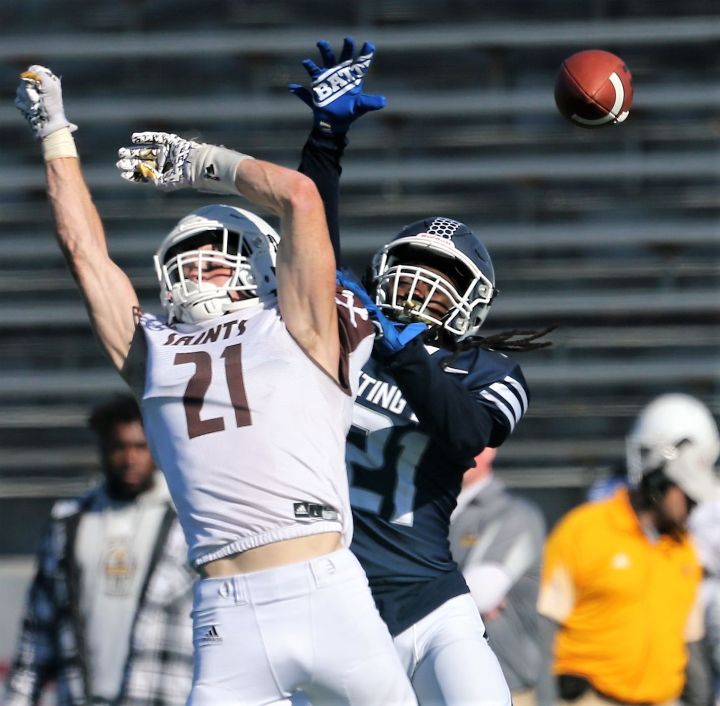 102321-qc-spt-ambrose fball22.jpg